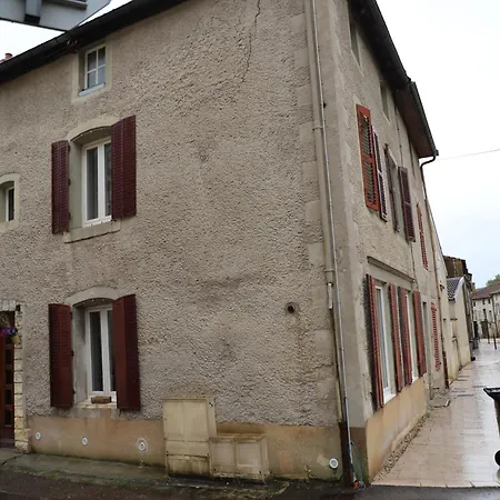 Jolie Maison Dans Petit Village Vignory Extérieur photo