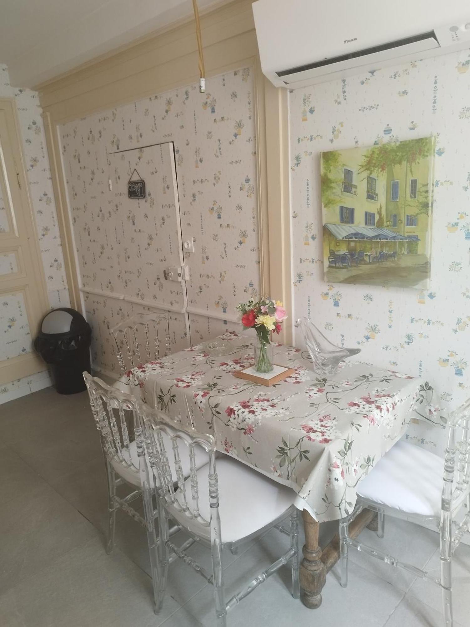 Hébergement de vacances Jolie Maison Dans Petit Village Vignory